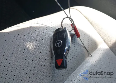 2011 Mercedes-Benz C 300 Luxury 4Matic/Sport 4Matic from USA, damaged, VIN WDDGF8BB6BR162679